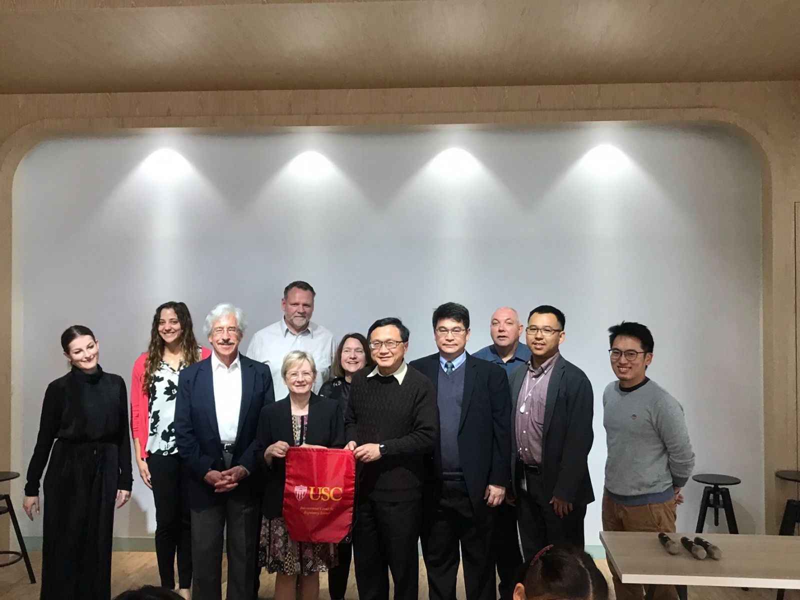 成大「美國南加大醫材法規科學」短期課程講師合影